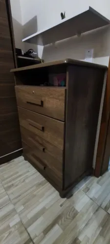 Cômoda 4 gavetas