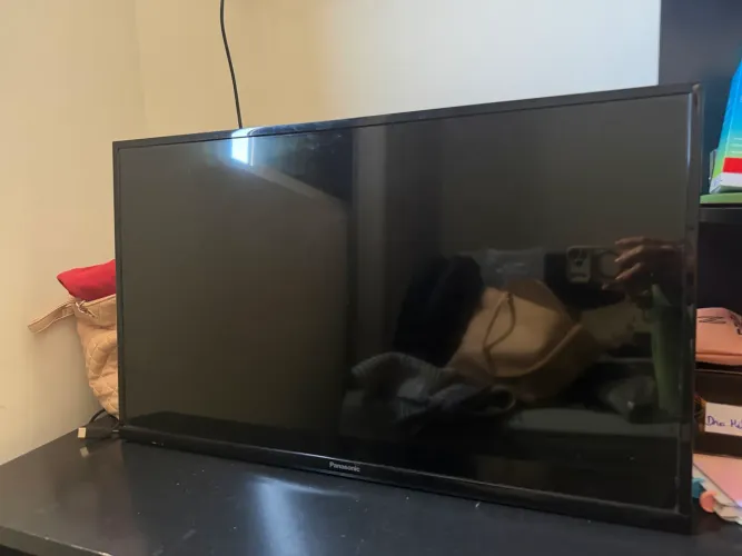 TV Panasonic 32? LED + Amazon fire TV Stick