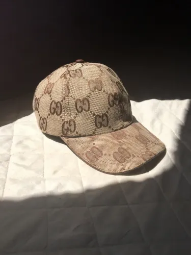 Chapéu gucci novo