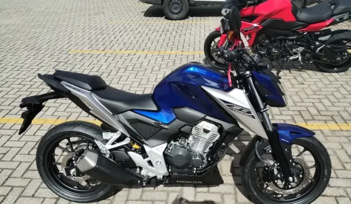 Honda CB 300f Twister Flex 2026