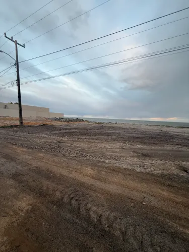 Terreno beira mar pé na areia