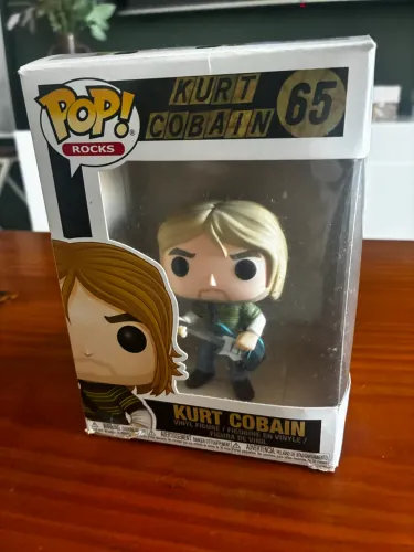 Funko - 65 - Kurt Cobain COM CAIXA