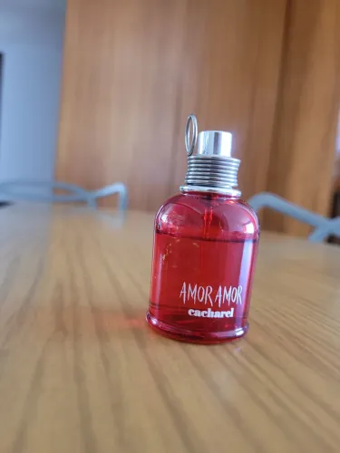 Perfume Amor Amor Cacharel frasco 30ml