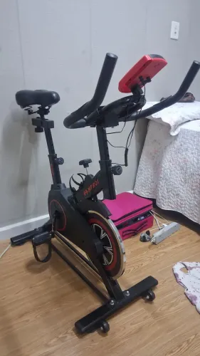 Bicicleta ergometrica spinning
