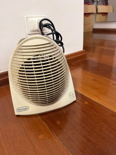 Aquecedor elétrico delonghi portátil 110v usado branco
