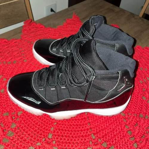 Air Jordan 11 Jubilee