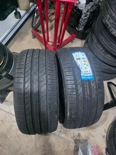 Par de pneus aro 20 245/30R20