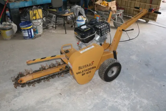 valetadeira a gasolina Buffalo BF 600 usada