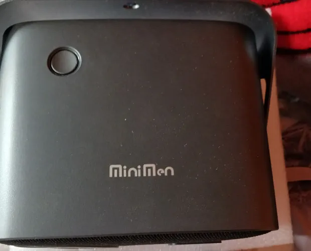 Vendo projetor de emagems 2 messes. De uso