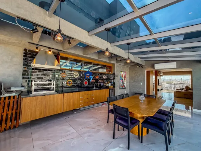 Cobertura Linear na Vila São Francisco: 136m², 3 Dorms | Venda R7 Imobiliária