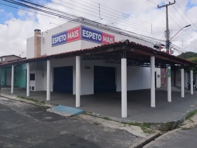 PONTO COMERCIAL NA AV. PETRÔNIO PORTELA | 100m²
