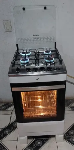 Ótimo fogão Itatiaia 