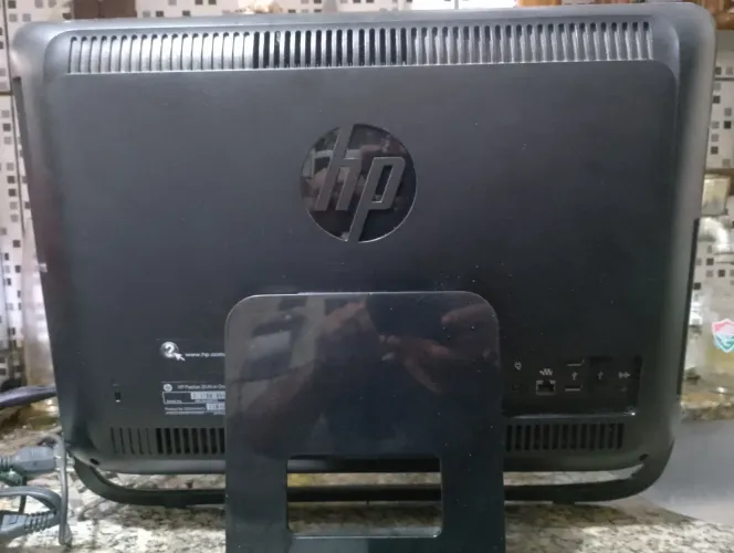 Computador Hp pavilion 20 ALL in one PC.i3  ( pra peças )