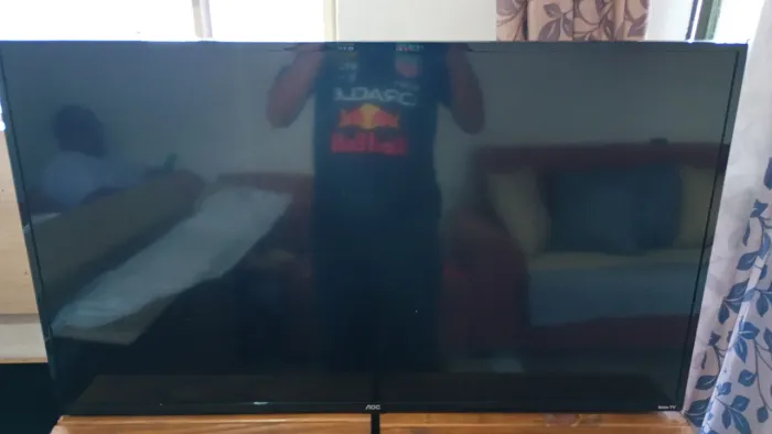 Vende-se AOC Roku TV 43" Polegadas
