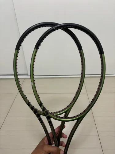 Raquete Wilson PRO STOCK H22 18x20
