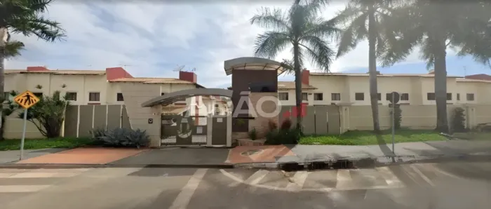 Sobrado á venda Jardim Planalto,03 quartos,143m2,com áre de lazer.