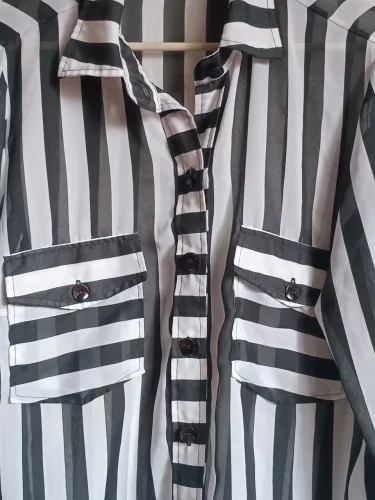 Blusa Lista Mangas Compridas. Tecido Musseline.