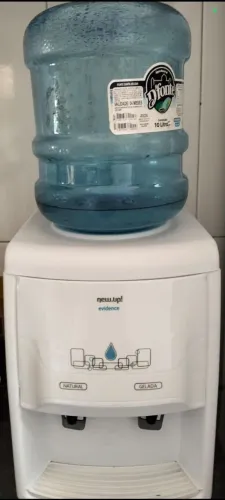 Vendo geladeira com compressor, para galão de 5 a 20 litros