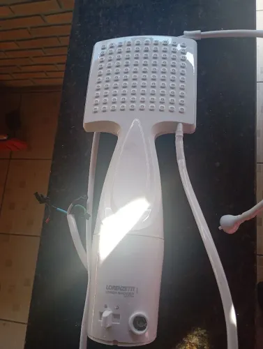 Chuveiro Loren shower R$100