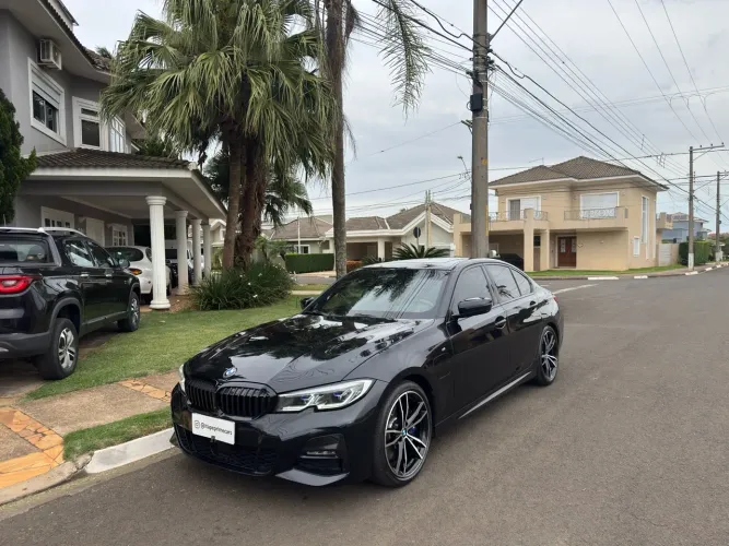 BMW 330E M Sport 2.0 Turbo Híbrido AU 2021