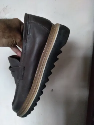 Sapato marrom tratorado