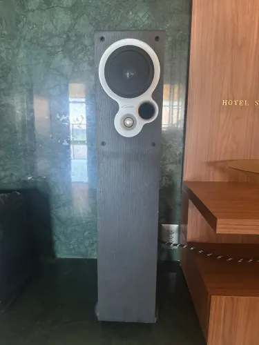 Caixa torre kef coda 90