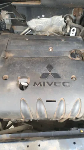 Motor Outlander 2.0 2016