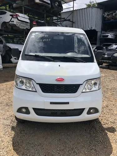 Rely van 2014 vendido em peças 