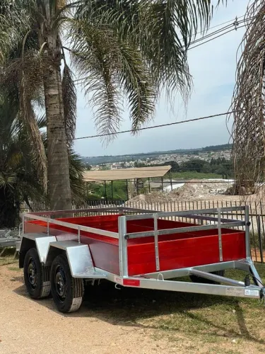 REBOQUE TRUCADO CARRETINHA REFORÇADA 2 EIXOS 2,50X1,40