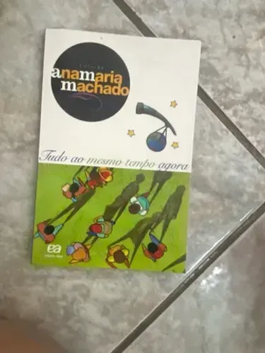 Tudo ao mesmo tempo agora