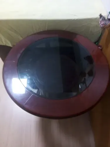 Mesa de centro ou canto.