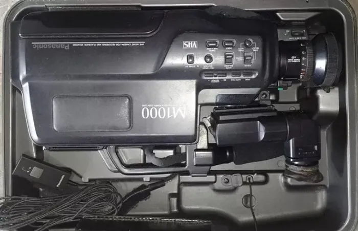 Filmadora Vhs Panasonic M1000 No Estado Ler Descrição