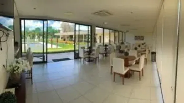 Lote quitado frente a praça e poente no Terras Alpha Ceará