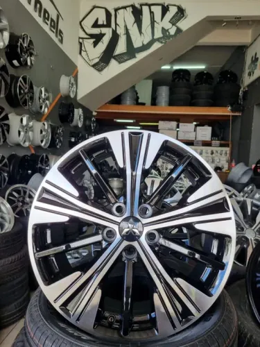 Jogo de rodas usadas aro 18 5x114 Mitsubishi Eclipse Cross