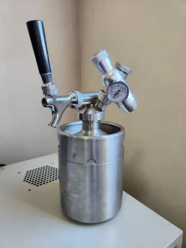 Mini Keg 2 litros em Inox c/ Torneira e válvula 