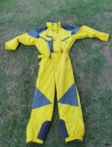 Macacão de Sky, Motoqueiro, Motociclista etc... DE 2.500 Por 490 apenas.