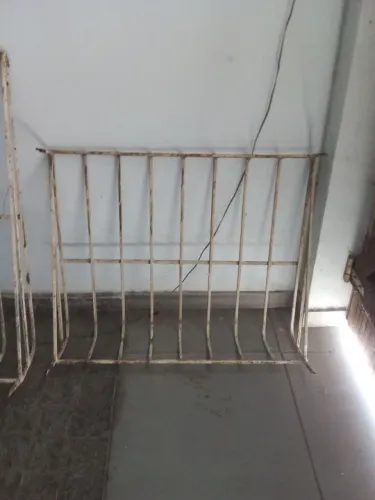 GRADE DE FERRO PARA JANELA 74 x 90