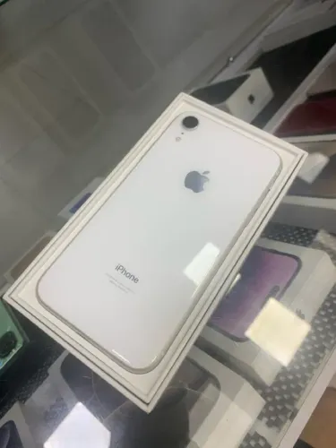 iPhone XR