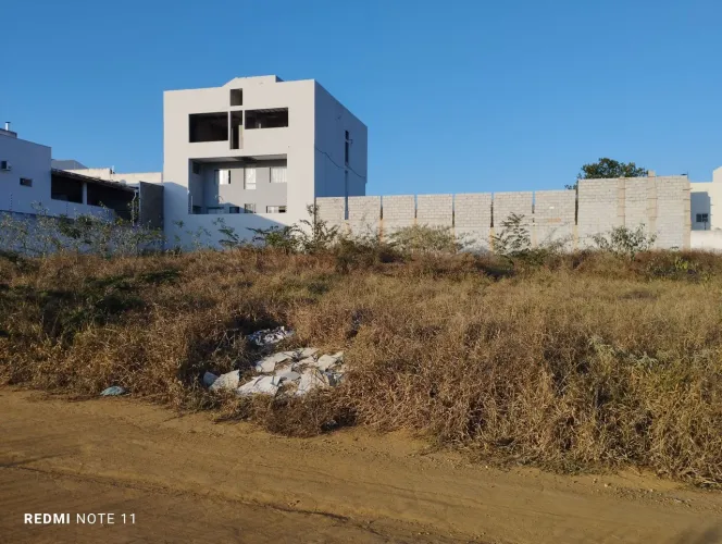 TERRENO (JARDIM CANDEIAS)