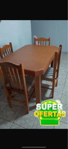 Conjunto de Mesa com 4 cadeiras