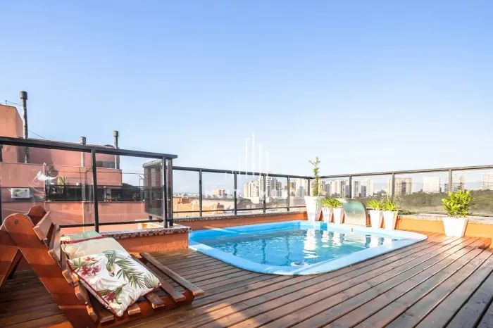 Cobertura 2 quartos,1 suíte, em frente ao Iguatemi