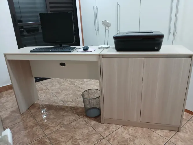 Escrivaninha modulada Tok Stok 