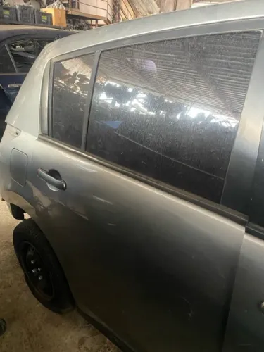 Porta Trazeira Nissan tida 