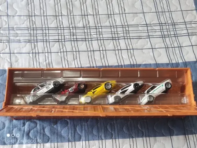 Hot Wheels Premium Spettacolare Container Set