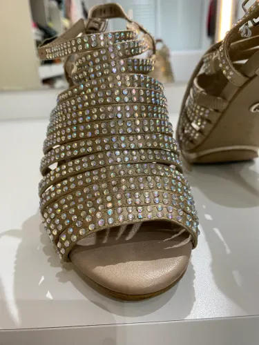 Sandália de cristais Carmen Steffens 
