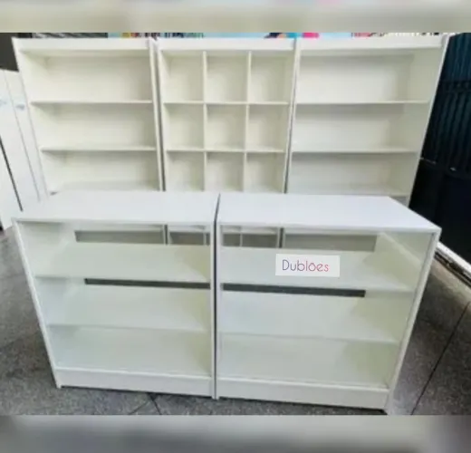 Prateleiras simples e colmeia + vitrines promoção só esta semana
