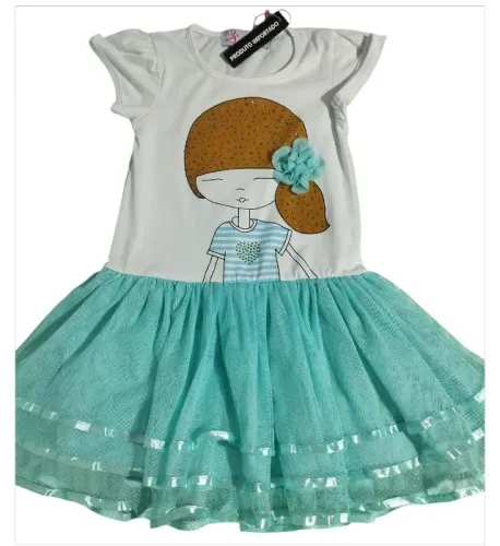 Vestido infantil com tule