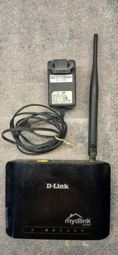 Roteador D-Link com Fonte e Antena