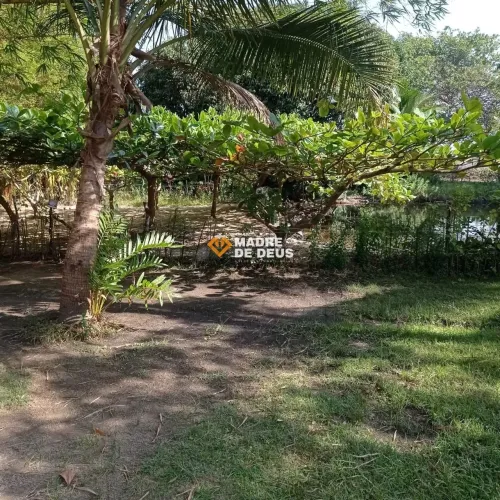 Terreno com aproximadamento 30.000 m2, no Paracuru, com pousada e 24 lotes desmembrados