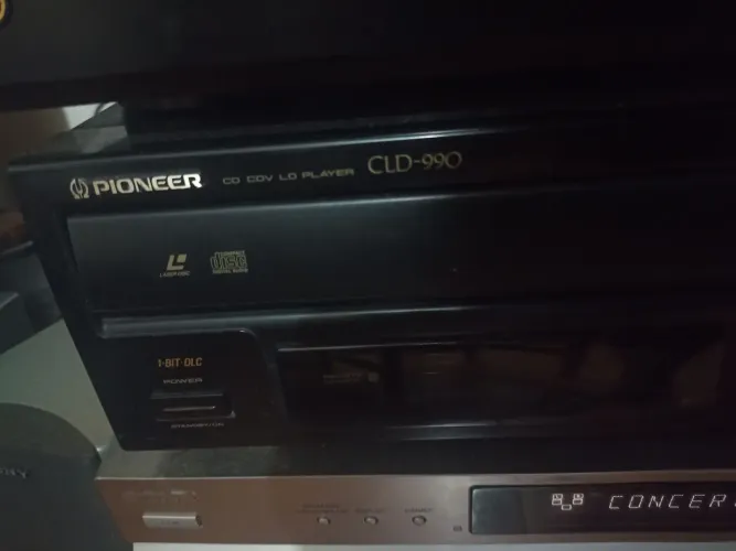 Laser disc Pioneer CLD-990
